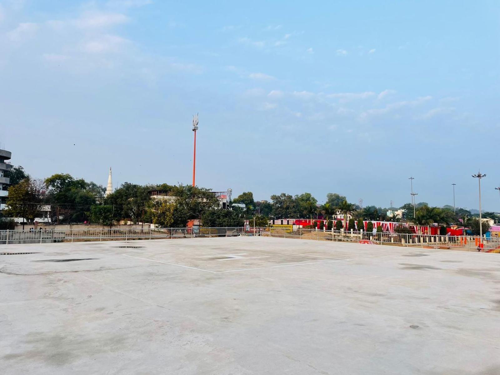 Holidayy Inn Prayagraj Exterior photo