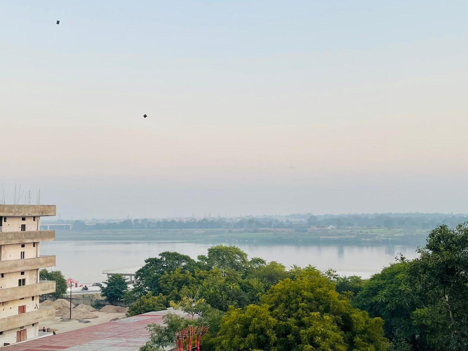 Holidayy Inn Prayagraj Exterior photo