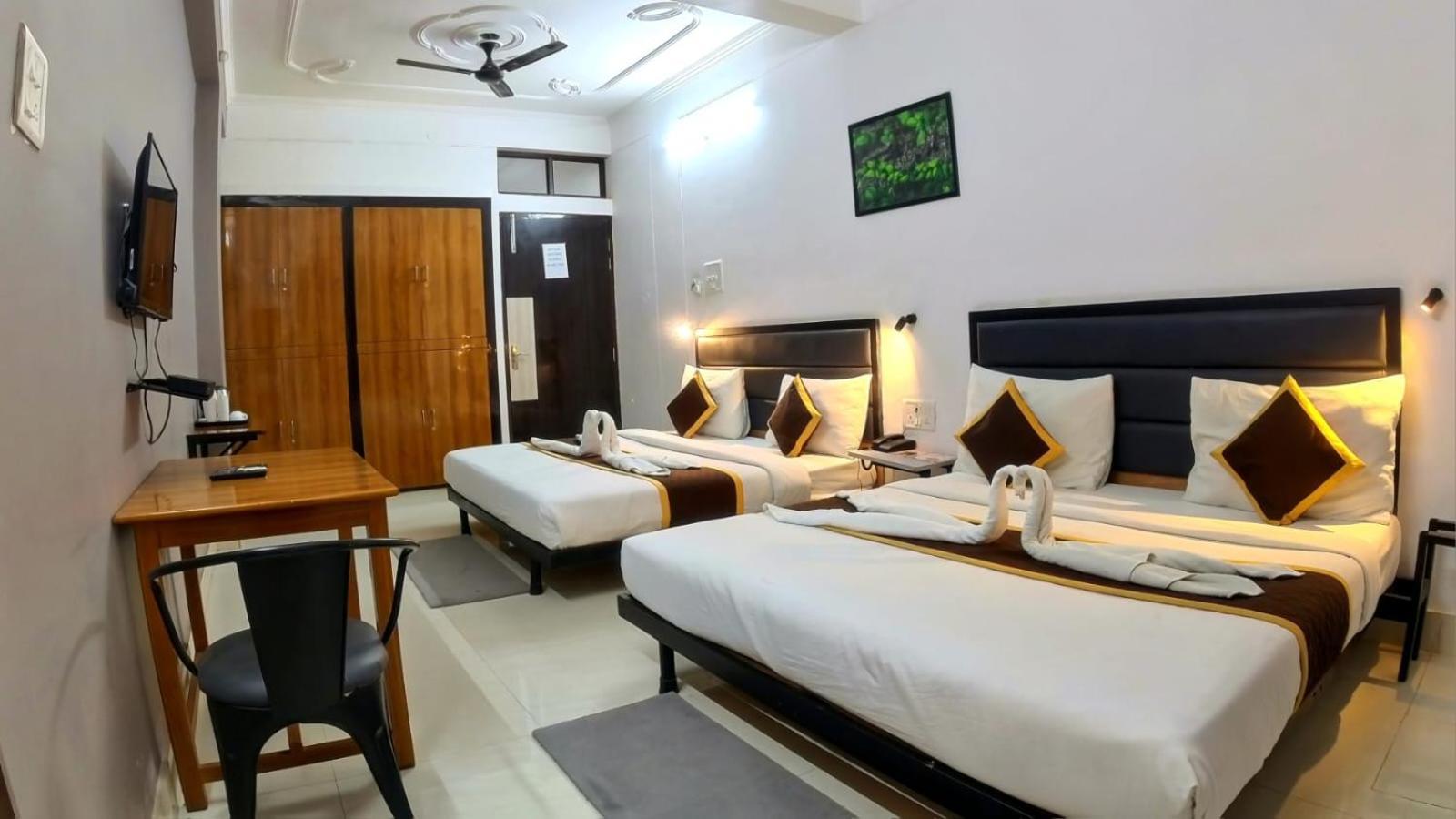 Holidayy Inn Prayagraj Exterior photo